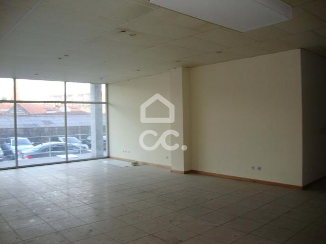 Loja venda em Guimarães, Braga