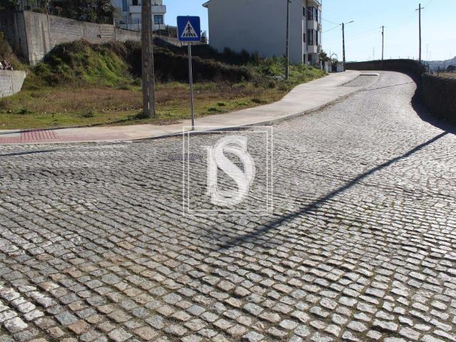 Terreno venda em Valongo, Porto