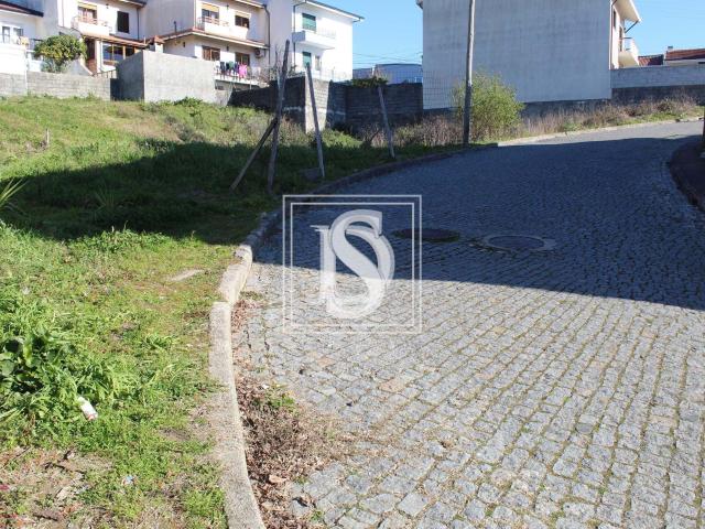 Terreno venda em Valongo, Porto
