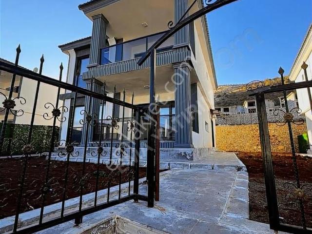 Elazığ Merkez, Elaziğ içerisinde satılık Villa