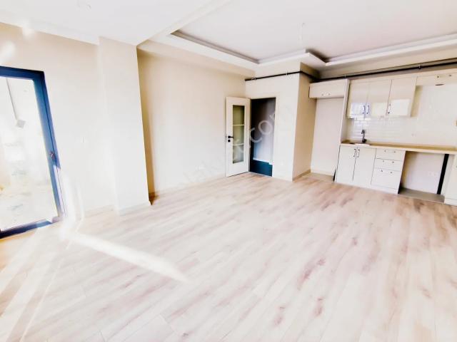 Esatpaşa Mahallesi, Ataşehir içerisinde kiralık mülk