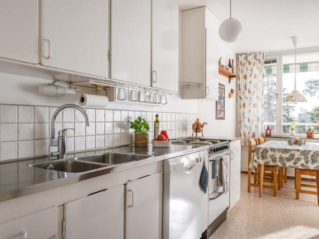 Bostadsrätt till salu i Kallhäll, Stockholm