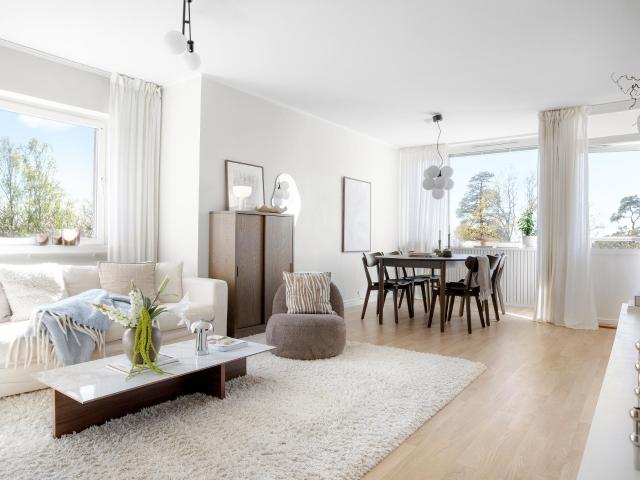 Bostad till salu i Kallhäll, Stockholm