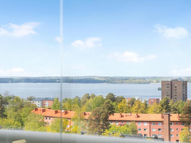 Bostad till salu i Kallhäll, Stockholm