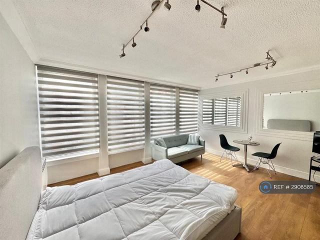 Apartment for rent in Westminster, Victoria