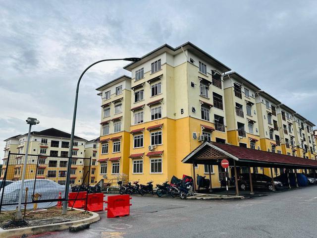 Apartment for sale in Tanjong Sepat, Selangor