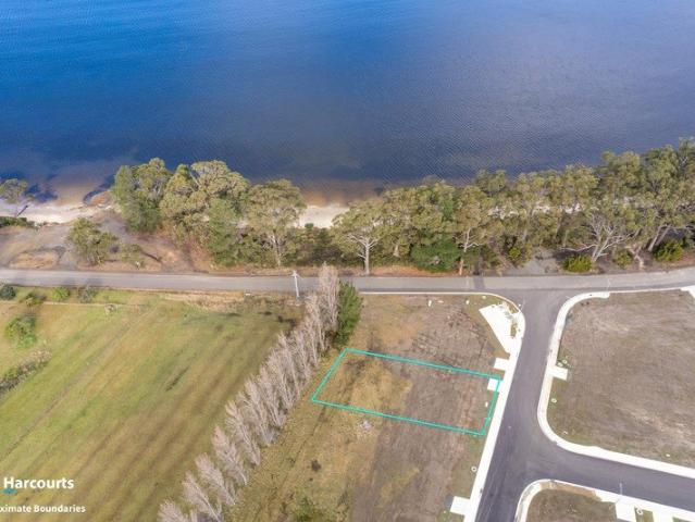 Land for sale in Brooks Bay, Tasmania