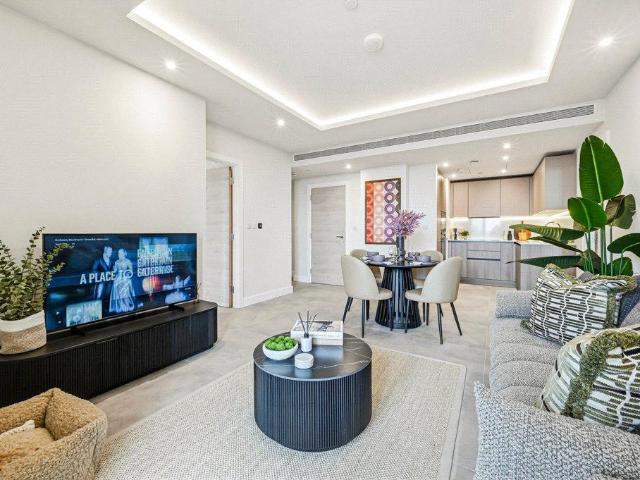 Apartment for rent in Nine Elms, Greater London
