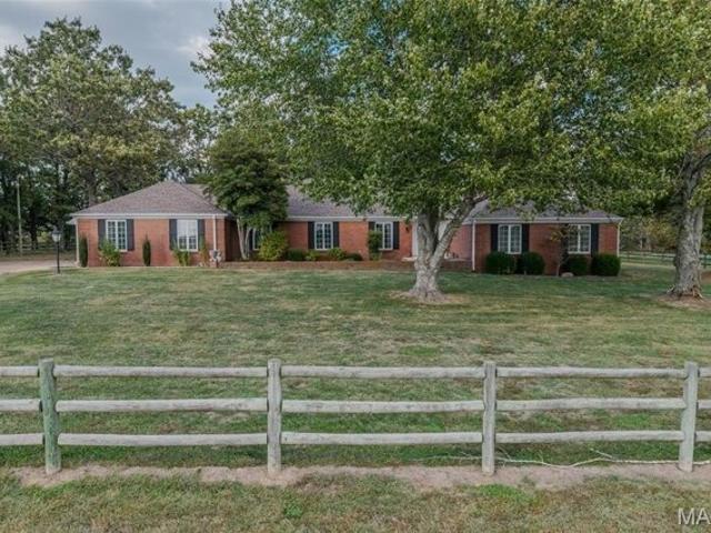 House for sale in Laclede, Missouri