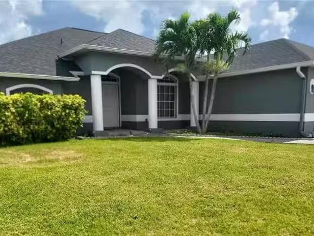 House for rent in Cape Coral