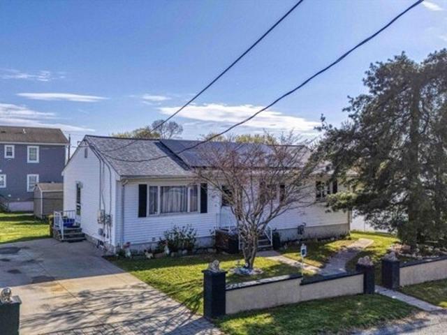 House for sale in Bristol, Massachusetts