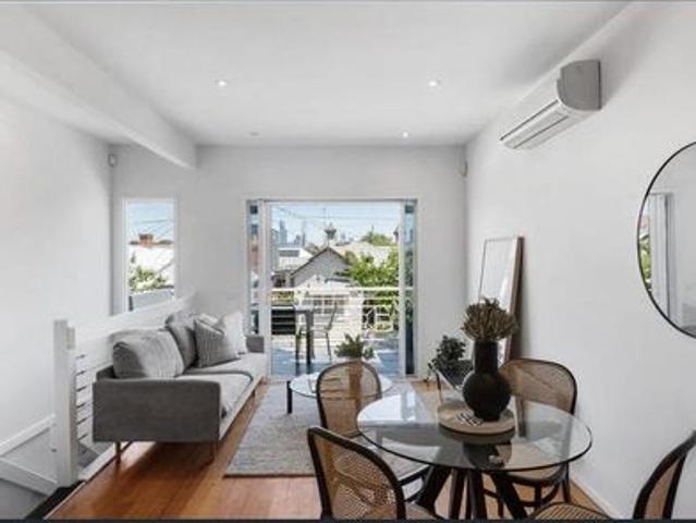 Townhouse for rent in Camerons Creek, Victoria