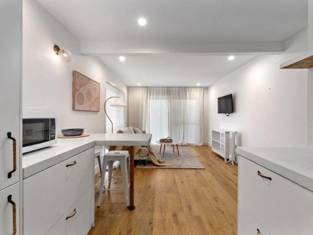 Apartment for sale in Mermaid Beach, Gold Coast City