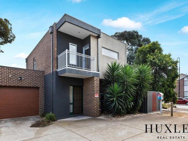 Townhouse for rent in Camerons Creek, Victoria