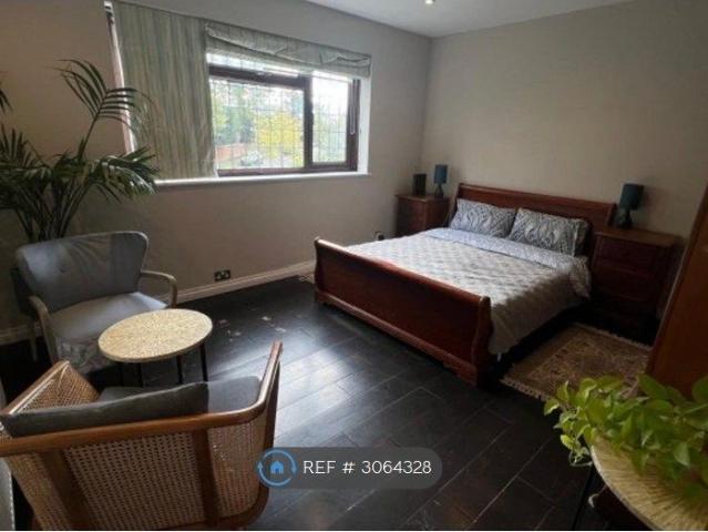 Room for rent in London Borough of Harrow, Greater London