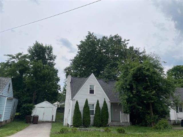 House for sale in Roselawn, Ohio