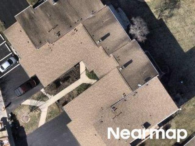 Condo for sale in Warrenville, Illinois