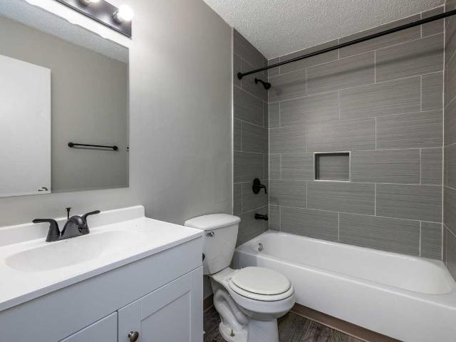 Apartment for rent in Park Meadows, Kansas City