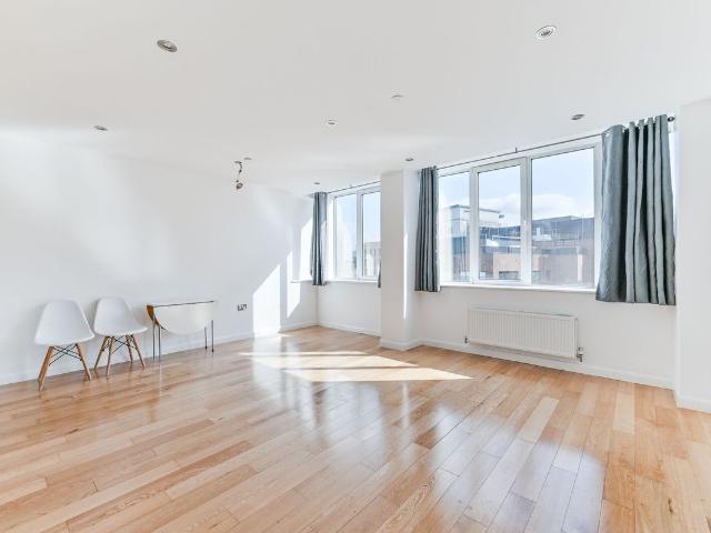 House for rent in London Borough of Croydon, Greater London