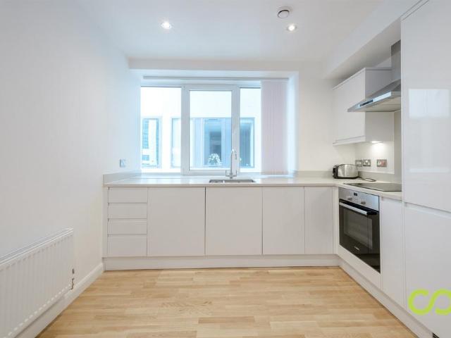 Apartment for rent in London Borough of Croydon, Greater London