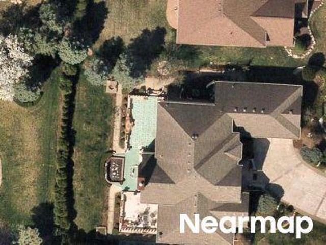 Condo for sale in Clinton Township
