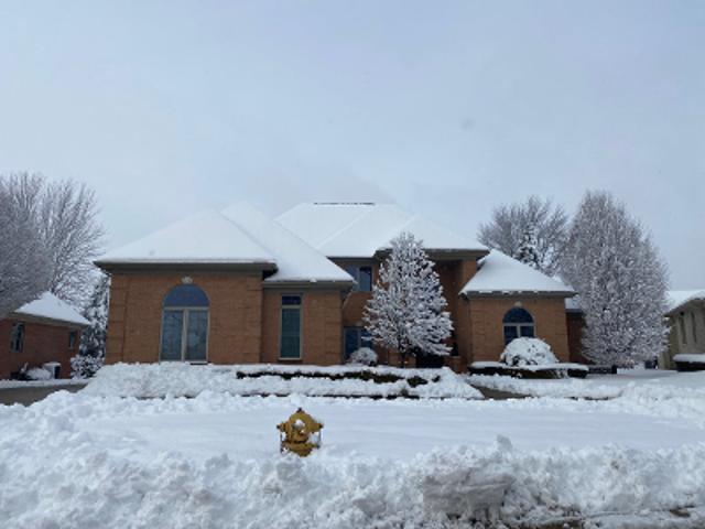 Condo for sale in Clinton Township, Michigan