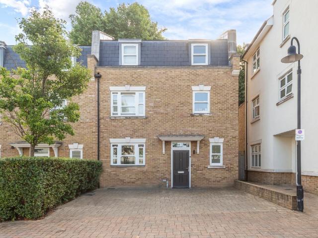 House for rent in Roehampton, Greater London