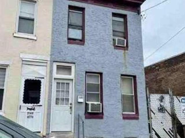 Townhouse for sale in Philadelphia, Pennsylvania