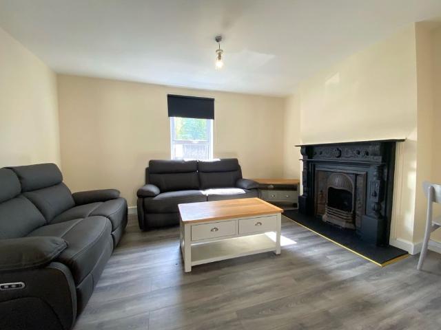 House to rent in Bluebell, North Tipperary