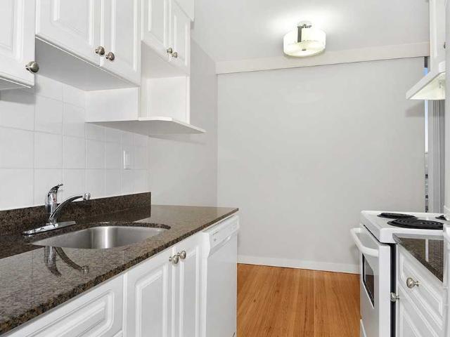 Apartment for rent in Vancouver, British Columbia