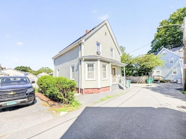 House for sale in Lynn, Essex County