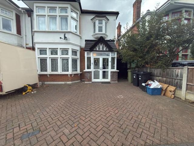 Apartment for rent in London Borough of Redbridge, Greater London