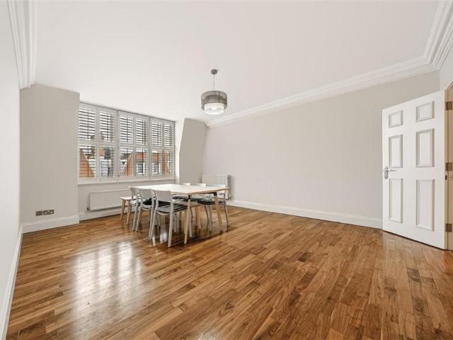 Apartment for rent in Victoria, Greater London