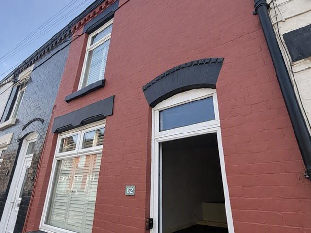 House for rent in Calderstones