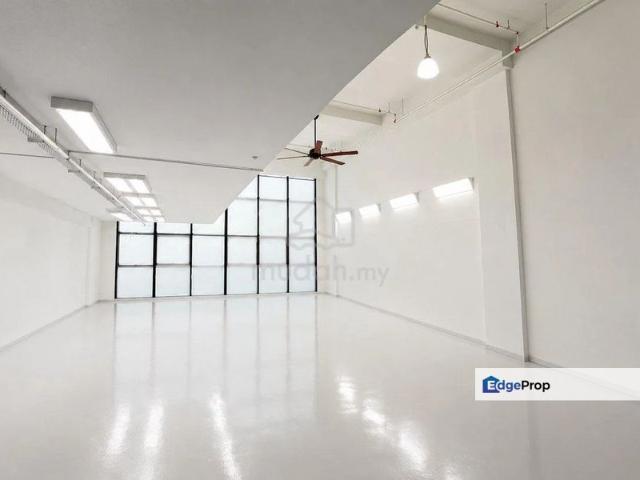 Warehouse for sale in Petaling, Damansara Damai