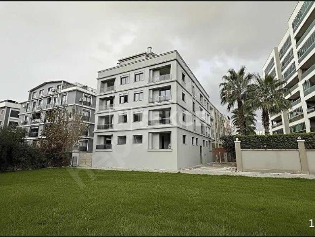 Şemikler Mahallesi, Karşıyaka içerisinde satılık mülk