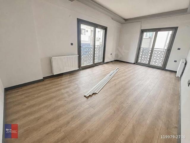 Karşiyaka, İzmir içerisinde satılık mülk