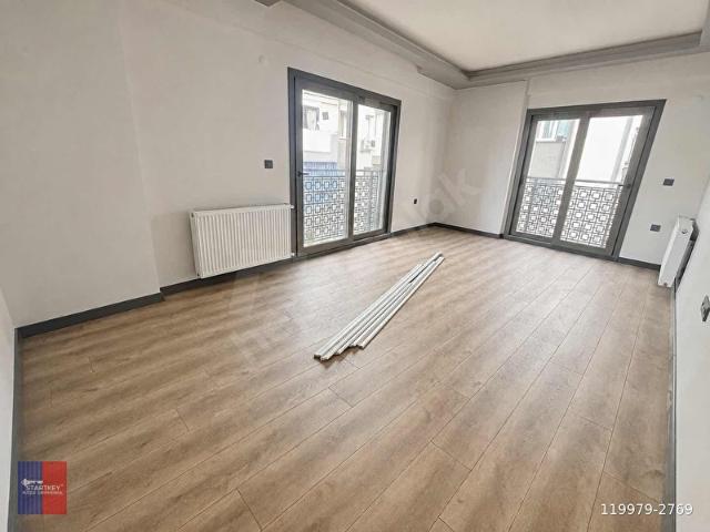 Karşiyaka, İzmir içerisinde satılık mülk