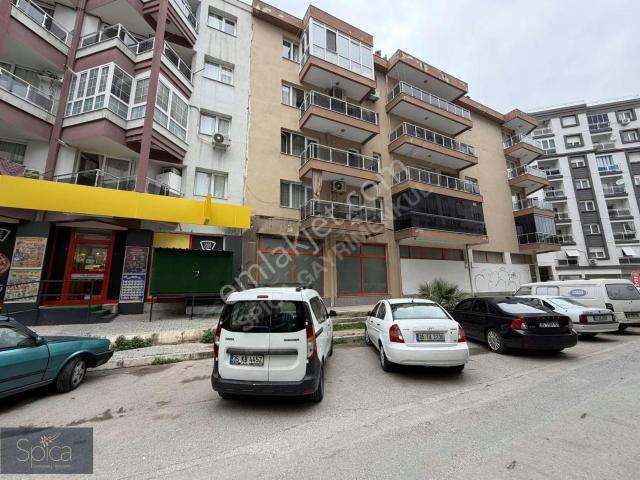 Karşiyaka, İzmir içerisinde kiralık Dükkan