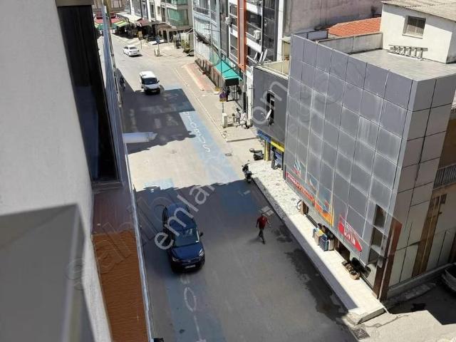 Karşiyaka, İzmir içerisinde satılık mülk