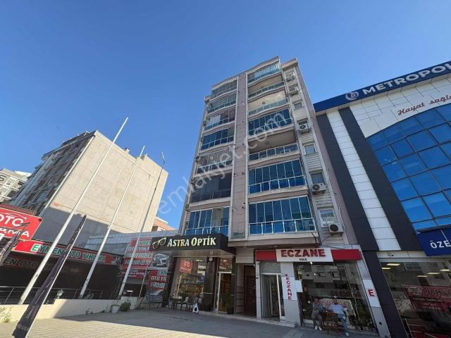 Karşiyaka, İzmir içerisinde satılık mülk