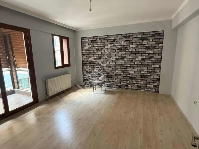 Karşiyaka, İzmir içerisinde kiralık mülk
