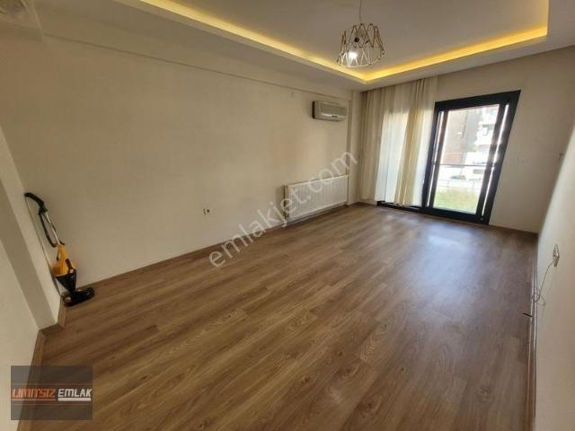 Şemikler Mahallesi, Karşıyaka içerisinde kiralık mülk