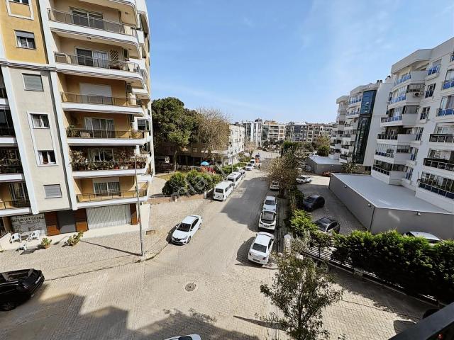 Karşiyaka, İzmir içerisinde kiralık mülk