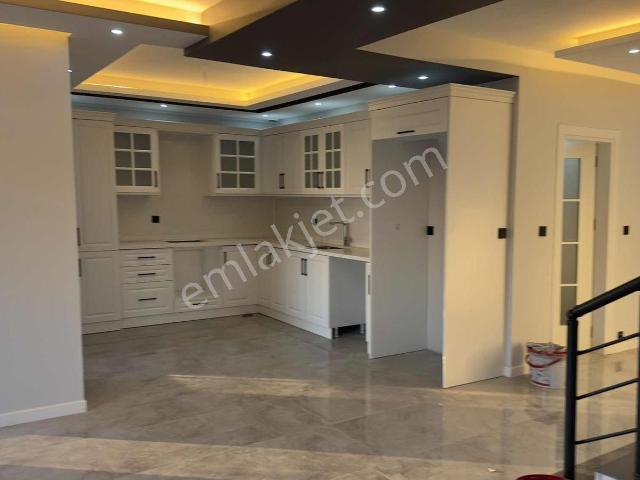 Başpınar, Bor içerisinde satılık Villa