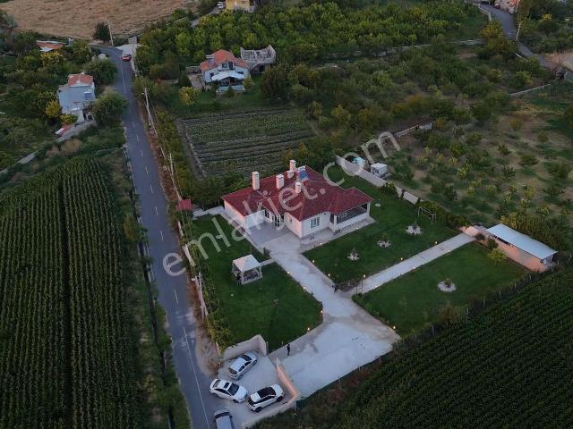 Niğde içerisinde satılık Villa