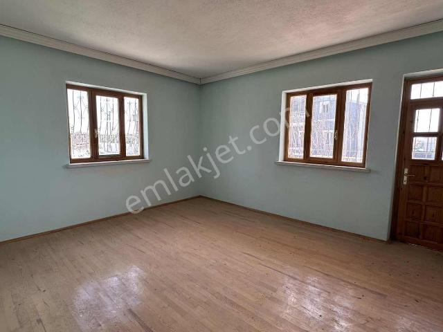 Niğde içerisinde satılık Villa