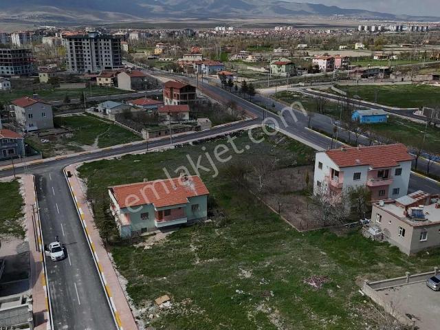 Niğde içerisinde satılık Villa
