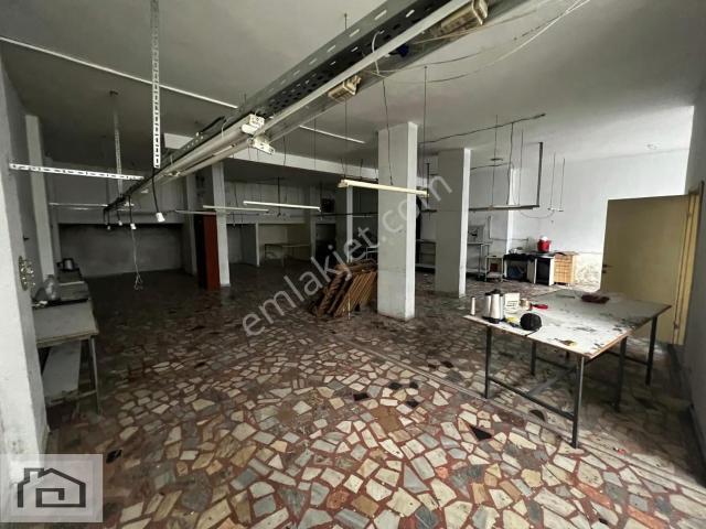 Çamçeşme, Pendik içerisinde kiralık Dükkan