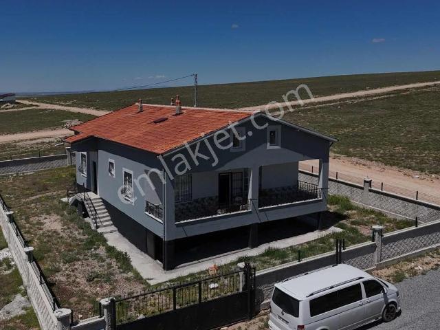 Niğde içerisinde satılık Villa